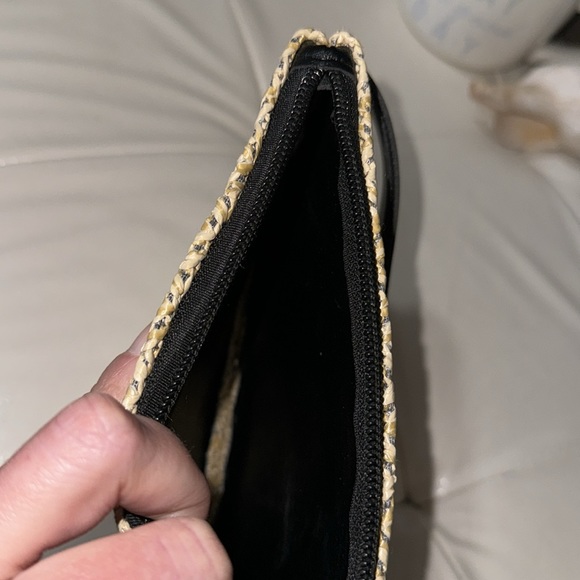 Woven Detail Makeup Pouch-EUC - Picture 10 of 10